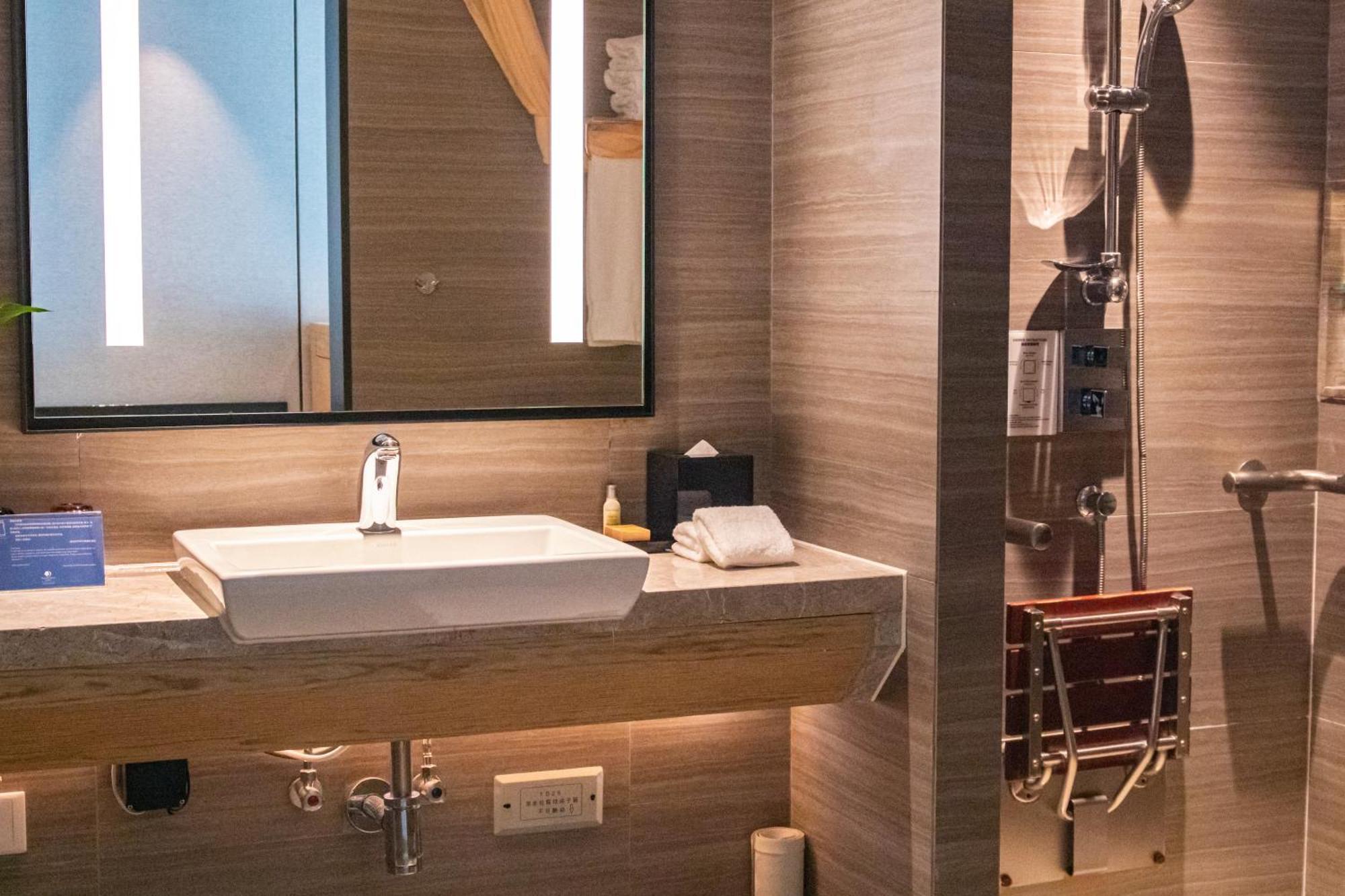 Doubletree By Hilton Hotel Shenzhen Longhua, Near Huawei, Foxcnn, Shenzhen North Railway, Uniwalk & Uniworld Shopping Mall, Sam'S Club Luaran gambar